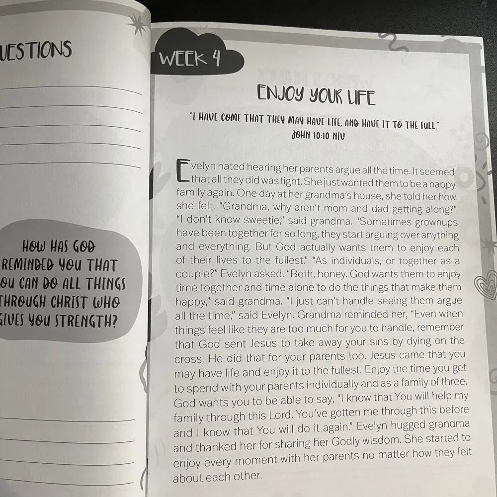 Preteen Devotional and Prayer Journal for Girls | 52 Weeks of‎ Scripture